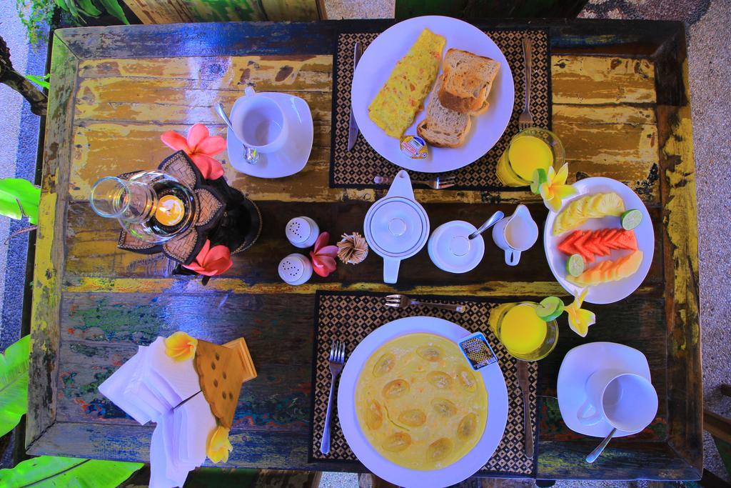 Guest house Pantai Karang 3*